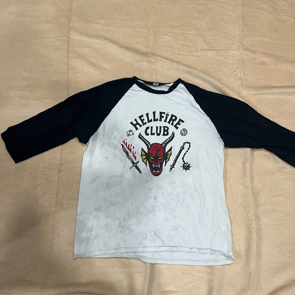Netflix Black and White Hellfire Club T-Shirt✨ 
messy shirt & semi stained